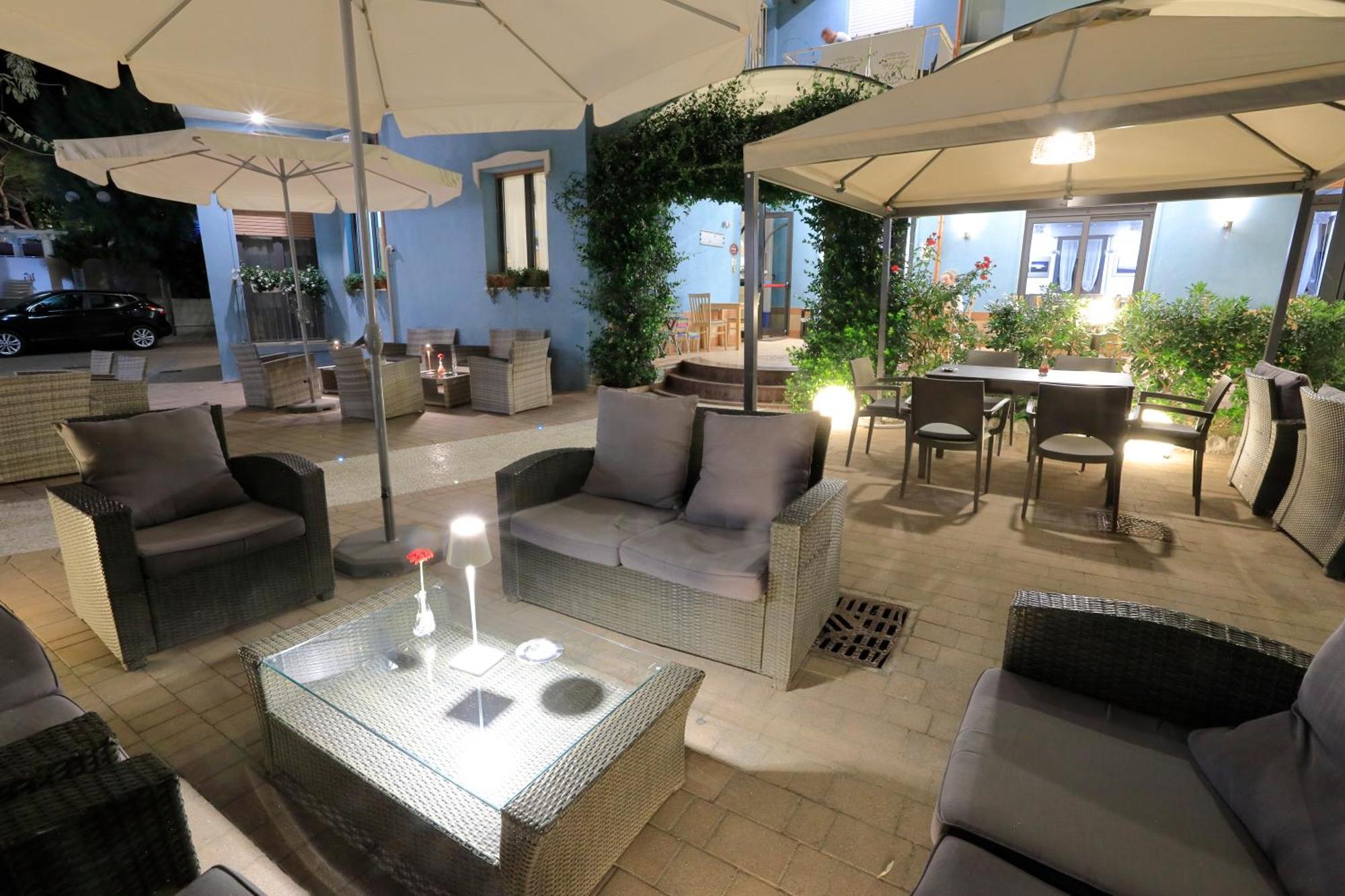 Hotel Lauretta Bellaria-Igea Marina Exterior foto