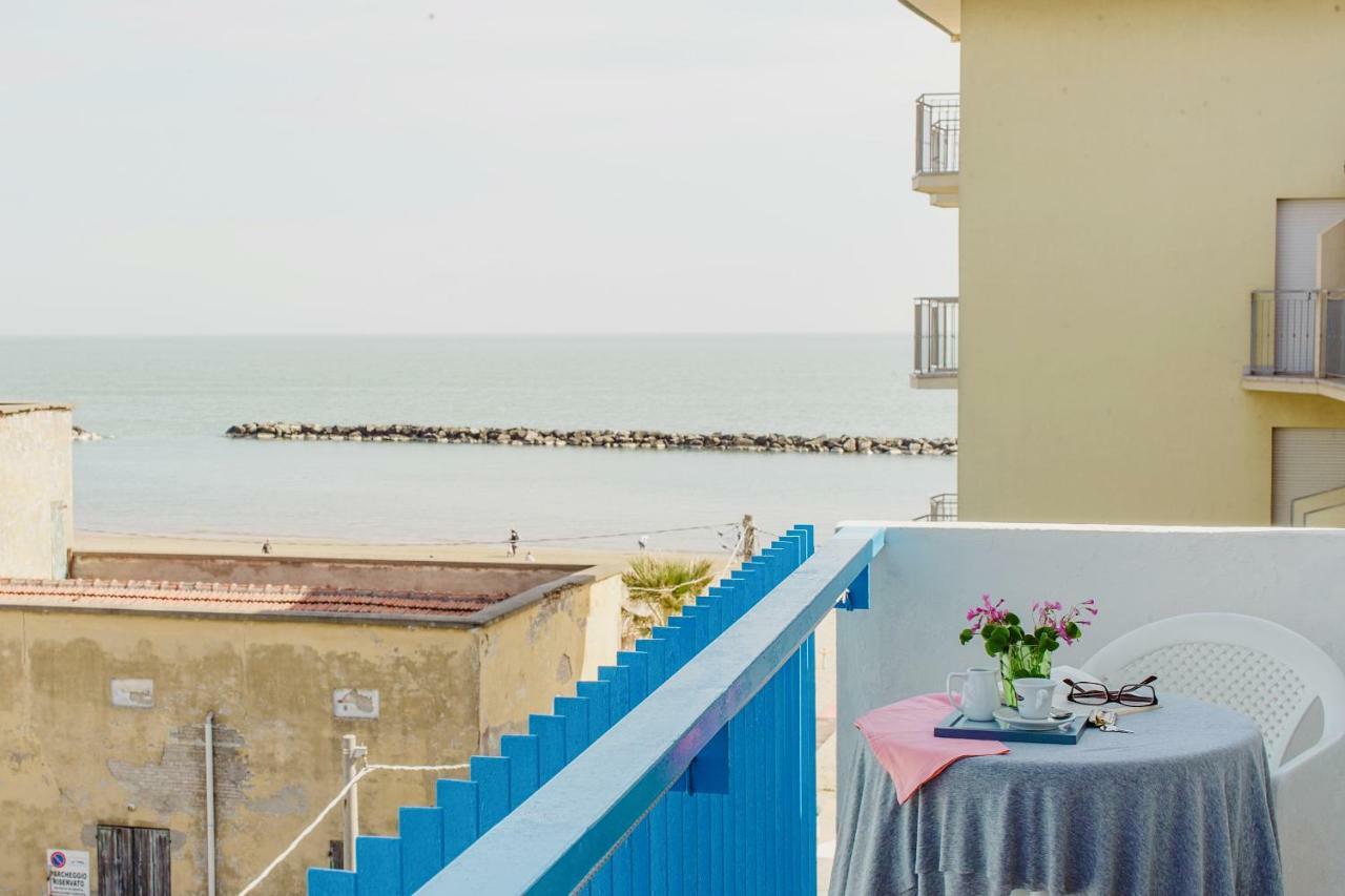 Hotel Lauretta Bellaria-Igea Marina Exterior foto